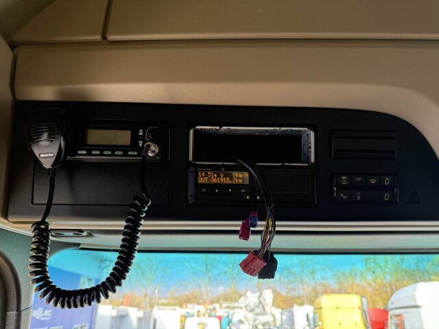 Mercedes-Benz ACTROS 1846 4x4 HAD Euro 6 Kipphydraulik - Vilcējs: foto 4 Mercedes-Benz ACTROS 1846 4x4 HAD Euro 6 Kipphydraulik - Vilcējs: foto 4