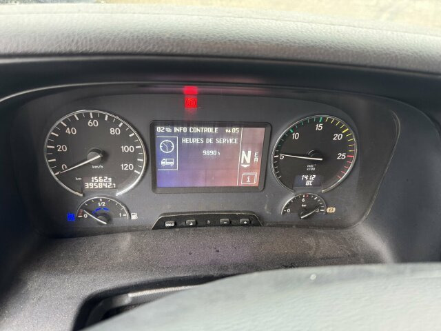 Mercedes-Benz Actros 1846 4x2 Euro 5 Retarder Kipphydraulik - Vilcējs: foto 3 Mercedes-Benz Actros 1846 4x2 Euro 5 Retarder Kipphydraulik - Vilcējs: foto 3