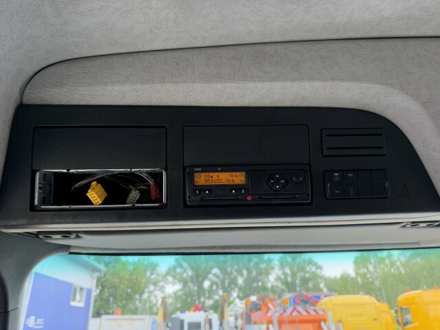 Mercedes-Benz Antos 2136 4x2 SZM Superlight - Vilcējs: foto 4 Mercedes-Benz Antos 2136 4x2 SZM Superlight - Vilcējs: foto 4