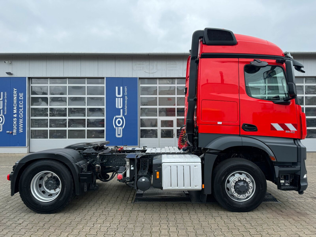 Mercedes-Benz Arocs 1845 LS 4x4 HAD *Kipphyd. Euro6 Blatt/Luft - Vilcējs: foto 3 Mercedes-Benz Arocs 1845 LS 4x4 HAD *Kipphyd. Euro6 Blatt/Luft - Vilcējs: foto 3