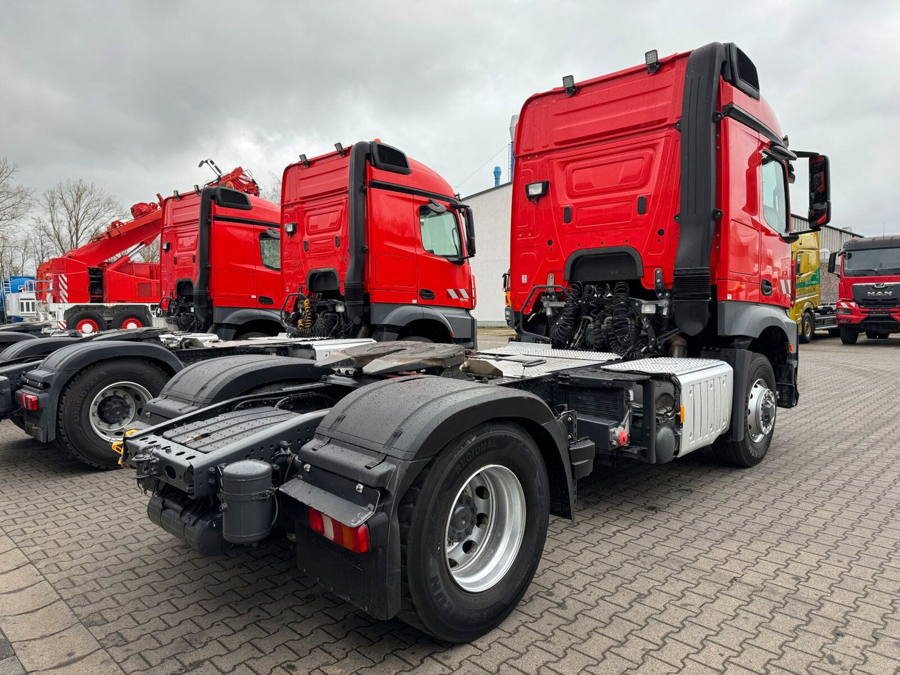 Mercedes-Benz Arocs 1845 LS 4x4 HAD *Kipphyd. Euro6 Blatt/Luft - Vilcējs: foto 4 Mercedes-Benz Arocs 1845 LS 4x4 HAD *Kipphyd. Euro6 Blatt/Luft - Vilcējs: foto 4