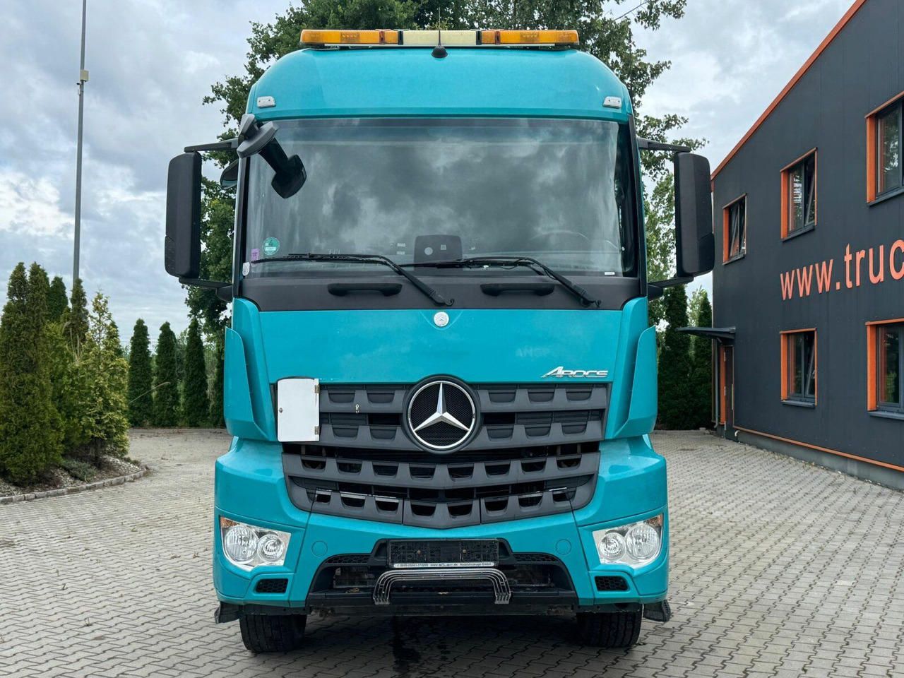 Mercedes-Benz Arocs 2142 4x4H SZM Euro 6 Kipphydraulik - Vilcējs: foto 3 Mercedes-Benz Arocs 2142 4x4H SZM Euro 6 Kipphydraulik - Vilcējs: foto 3