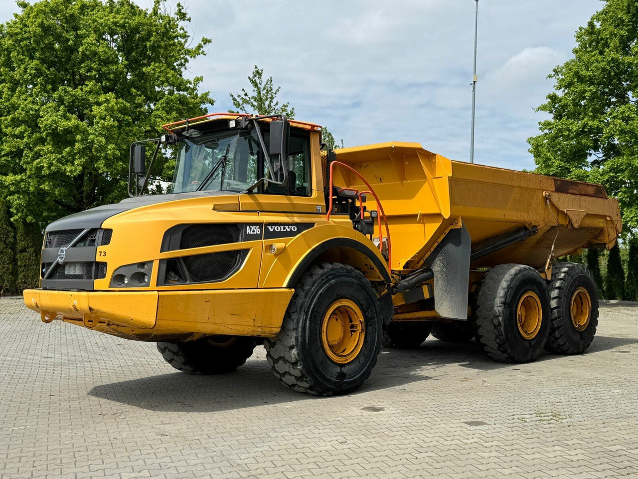 Volvo A25G Dumper 22,5 Ton 11.361 Stunden - Artikulētias pašizgāzējs: foto 2 Volvo A25G Dumper 22,5 Ton 11.361 Stunden - Artikulētias pašizgāzējs: foto 2