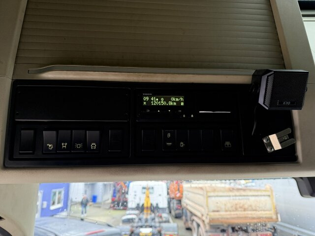 Volvo FH 510 8x4 Holztransporter Kran PENZ *Anhänger - Kokvedējs, Kravas auto ar manipulatoru: foto 3 Volvo FH 510 8x4 Holztransporter Kran PENZ *Anhänger - Kokvedējs, Kravas auto ar manipulatoru: foto 3