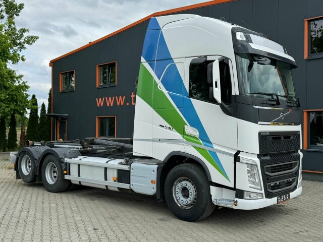 Volvo FH 540 6x2 Abrollkipper MEILLER RK 26.67 - Pacēlājs ar āķi: foto 1 Volvo FH 540 6x2 Abrollkipper MEILLER RK 26.67 - Pacēlājs ar āķi: foto 1