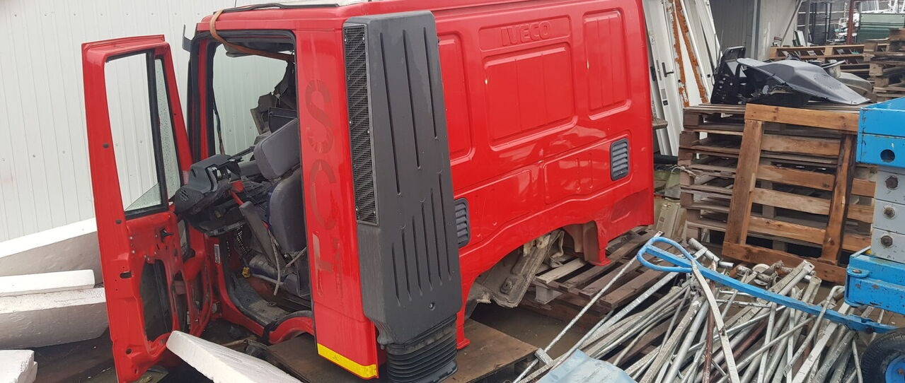 IVECO TRAKKER 450 - Kabīne - Kravas automašīna: foto 4 IVECO TRAKKER 450 - Kabīne - Kravas automašīna: foto 4