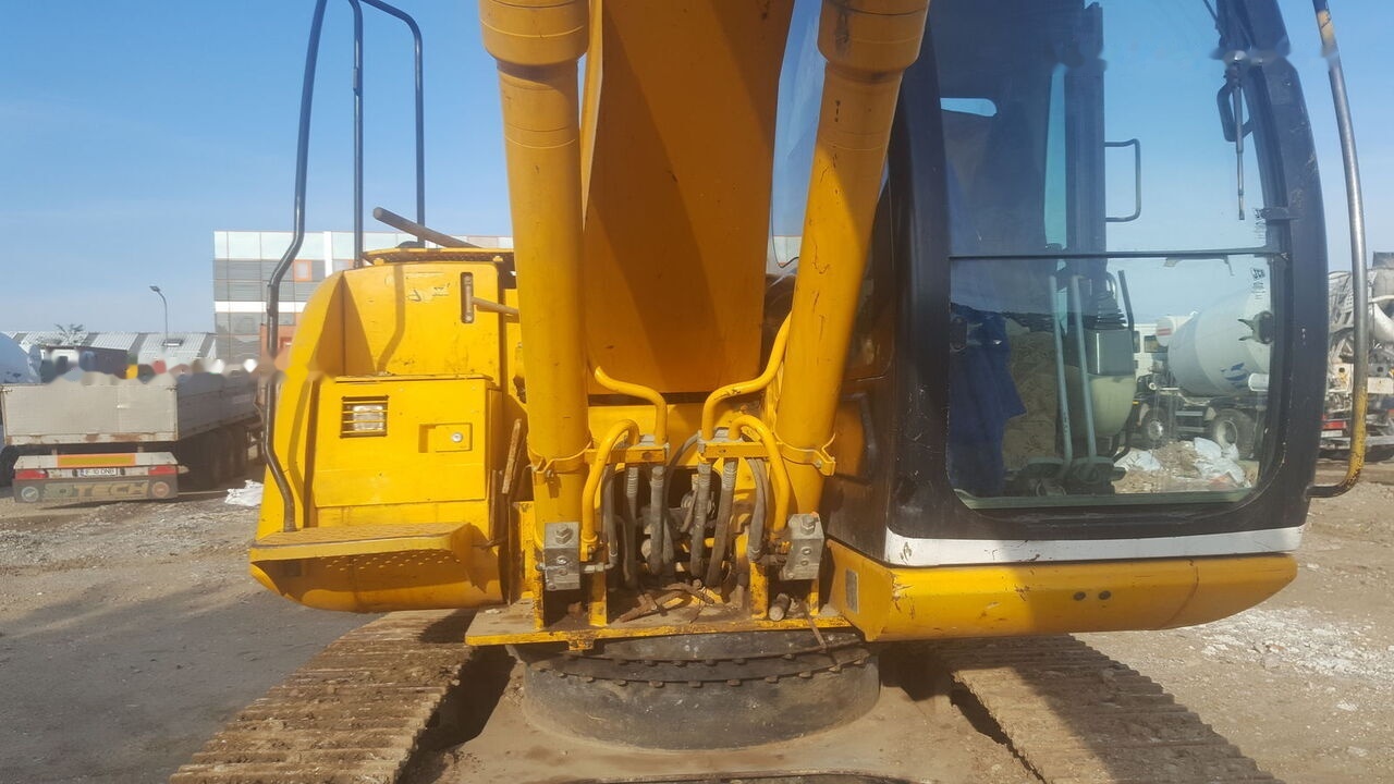 JCB JS 180 - Kāpurķēžu ekskavators: foto 5 JCB JS 180 - Kāpurķēžu ekskavators: foto 5