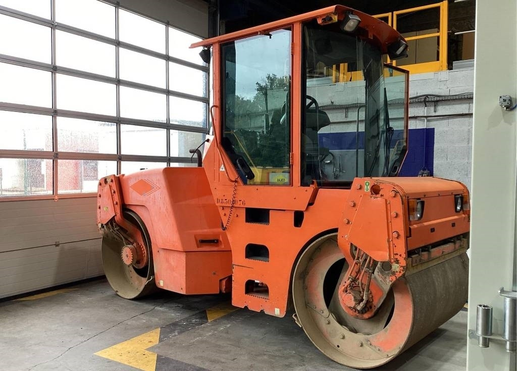 CAT CB 434 D - Ceļu veltnis: foto 1 CAT CB 434 D - Ceļu veltnis: foto 1