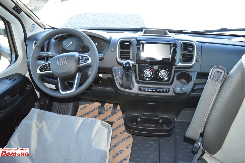 Daļēji integrētais kemperis Knaus L!VE TI 700 MEG Platinum Selection 180 PS/Automa: foto 8