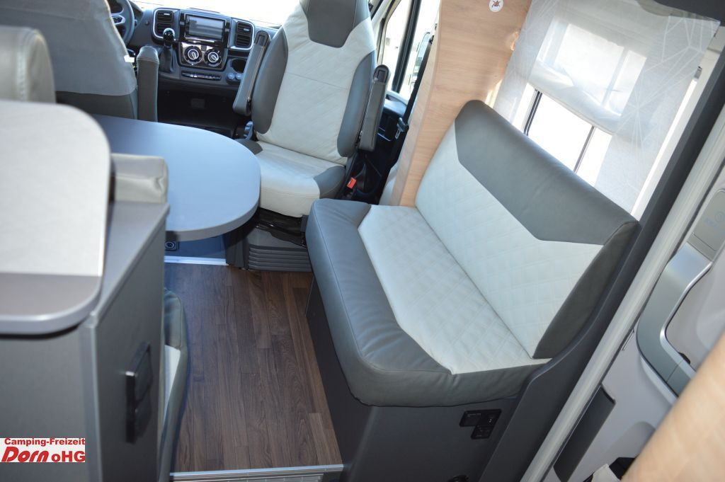 Daļēji integrētais kemperis Knaus L!VE TI 700 MEG Platinum Selection 180 PS/Automa: foto 20