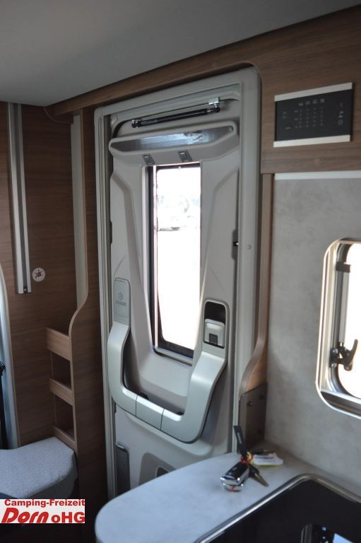 Jaunā Daļēji integrētais kemperis Knaus VAN WAVE 640 MEG VANSATION 163 PS/Schalter/4 Per: foto 13
