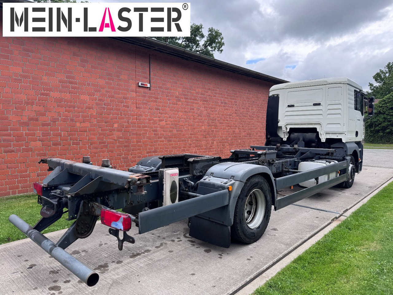MAN TGA 18.350 BDF 5 Sitzer Klima 209.380 km - Konteineru vedējs/ Kravas automašīna ar noņemamā virsbūve: foto 5 MAN TGA 18.350 BDF 5 Sitzer Klima 209.380 km - Konteineru vedējs/ Kravas automašīna ar noņemamā virsbūve: foto 5