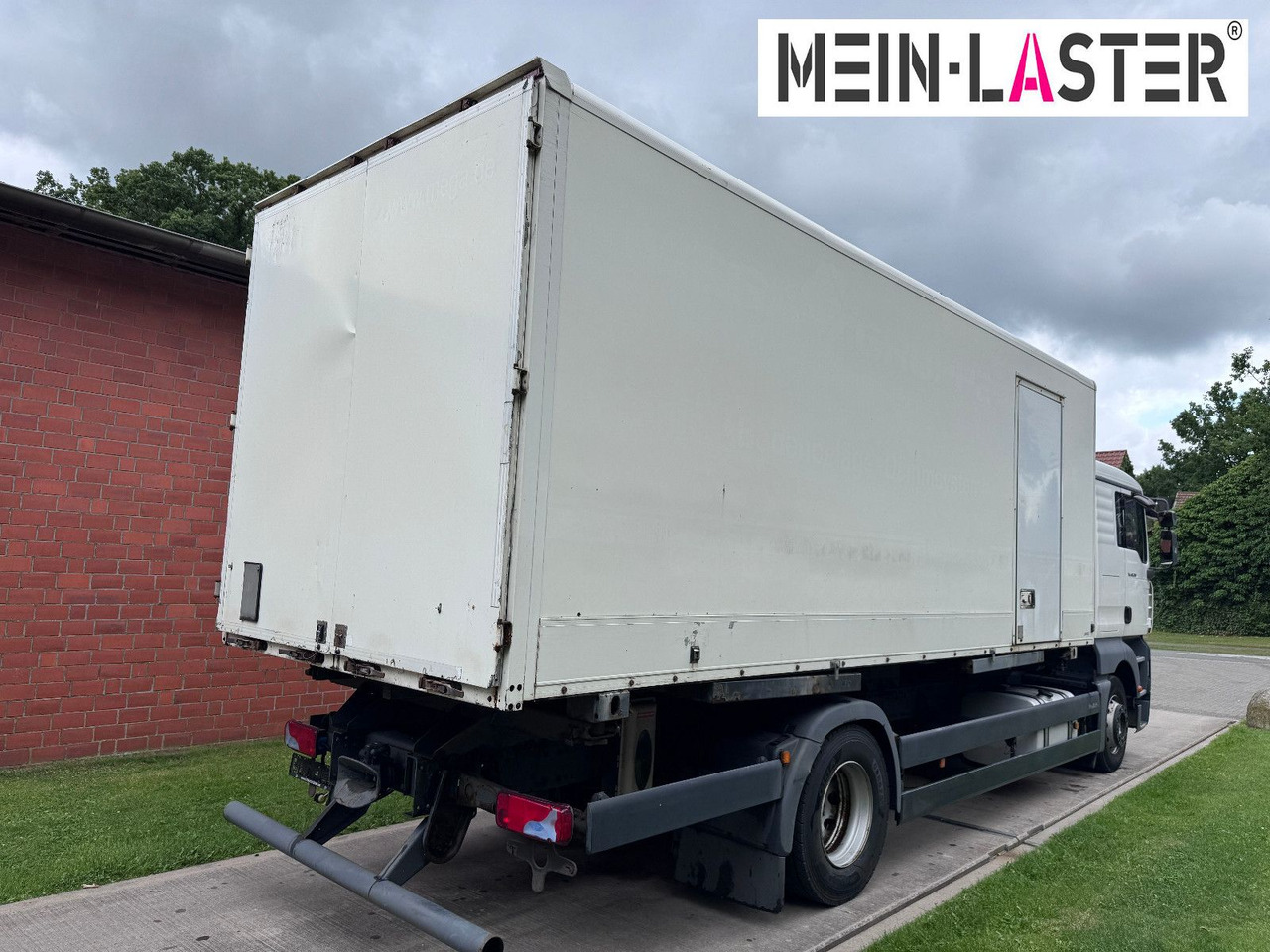 MAN TGA 18.350 BDF 5 Sitzer Klima nur 209.380 km - Kravas automašīna ar slēgto virsbūvi: foto 5 MAN TGA 18.350 BDF 5 Sitzer Klima nur 209.380 km - Kravas automašīna ar slēgto virsbūvi: foto 5