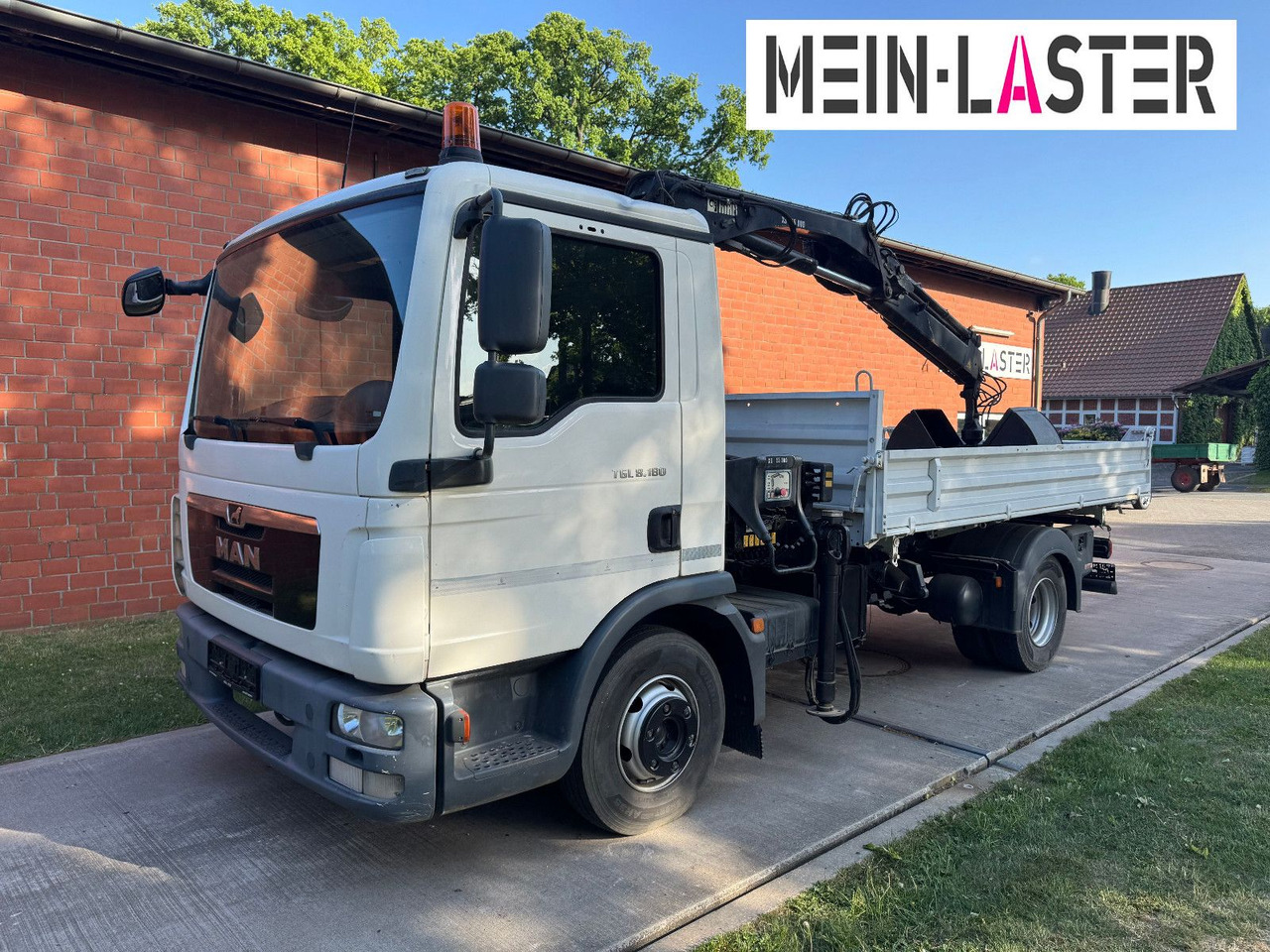MAN TGL 8.180 3 S-Kipper Hiab 55 D *10,2 m - 640 kg - Komercauto pašizgāzējs: foto 2 MAN TGL 8.180 3 S-Kipper Hiab 55 D *10,2 m - 640 kg - Komercauto pašizgāzējs: foto 2