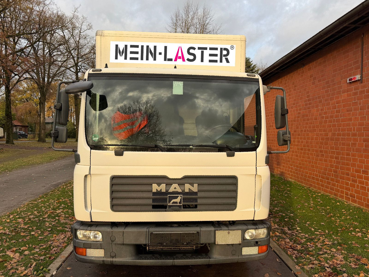 MAN TGL 8.180 Ladebordwand 3 Sitzer - Furgons ar slēgtā virsbūve: foto 4 MAN TGL 8.180 Ladebordwand 3 Sitzer - Furgons ar slēgtā virsbūve: foto 4