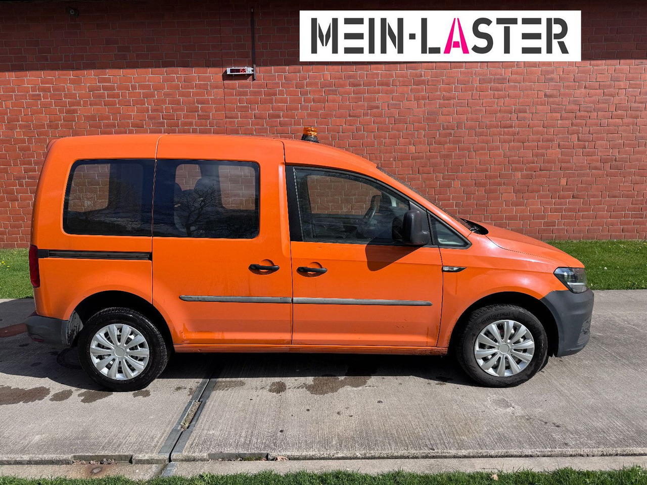 Volkswagen Caddy 2.0 TDI Klima 1. Hand 73.300 km - Pasažieru furgons: foto 4 Volkswagen Caddy 2.0 TDI Klima 1. Hand 73.300 km - Pasažieru furgons: foto 4