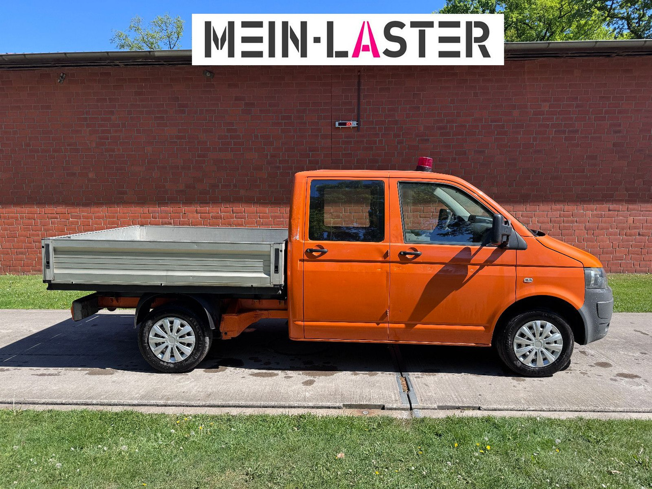Volkswagen T5 2.0 TDI Doka Pritsche 6 Sitzer AHK - Automašīna ar kravas platformu, Kravas-pasažieru furgons: foto 3 Volkswagen T5 2.0 TDI Doka Pritsche 6 Sitzer AHK - Automašīna ar kravas platformu, Kravas-pasažieru furgons: foto 3