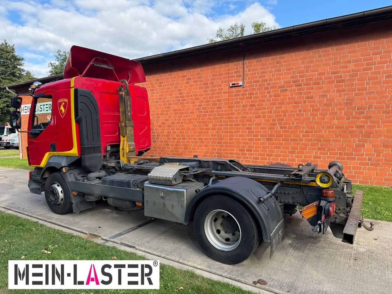 Volvo FL 250 Palfinger T10Duo City + StandardContainer - Pacēlājs ar āķi: foto 5 Volvo FL 250 Palfinger T10Duo City + StandardContainer - Pacēlājs ar āķi: foto 5