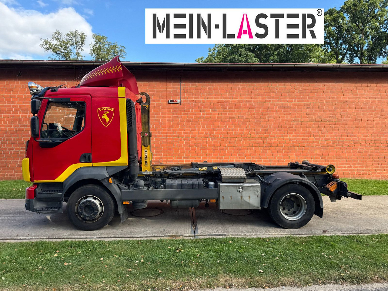 Volvo FL 250 Palfinger T10Duo City + StandardContainer - Pacēlājs ar āķi: foto 4 Volvo FL 250 Palfinger T10Duo City + StandardContainer - Pacēlājs ar āķi: foto 4