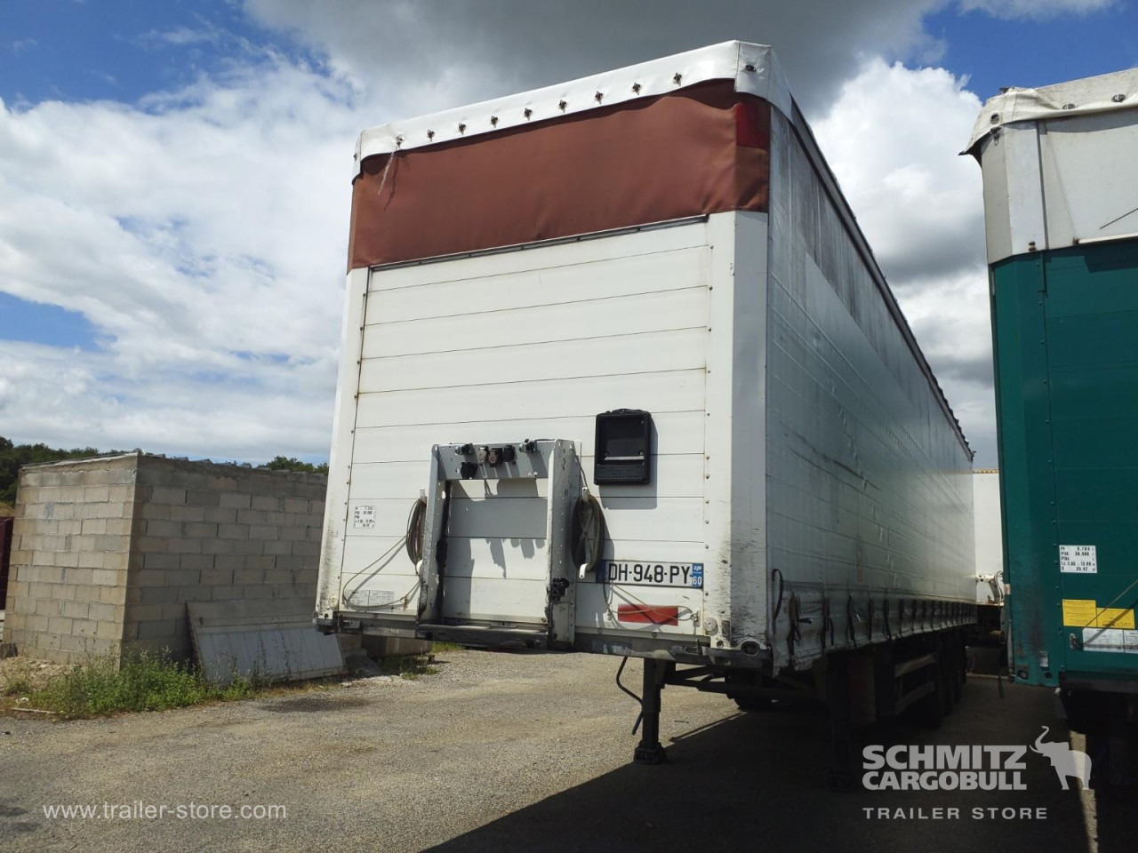 SCHMITZ Curtainsider Standard Taillift - Tenta puspiekabe: foto 3 SCHMITZ Curtainsider Standard Taillift - Tenta puspiekabe: foto 3
