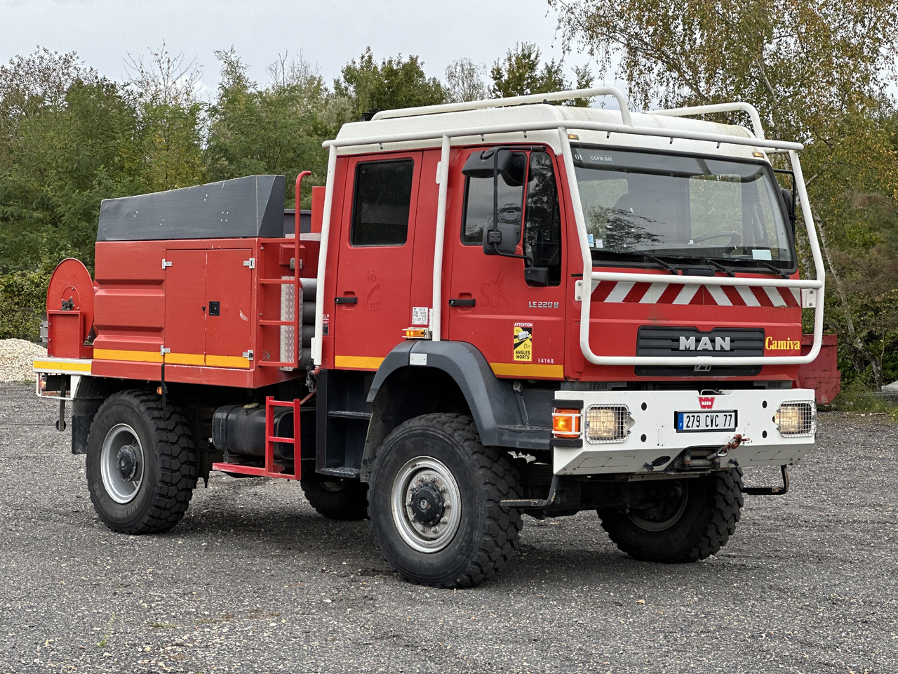 MAN LE 220B. 4x4 - Ugunsdzēsēju mašīna: foto 1 MAN LE 220B. 4x4 - Ugunsdzēsēju mašīna: foto 1