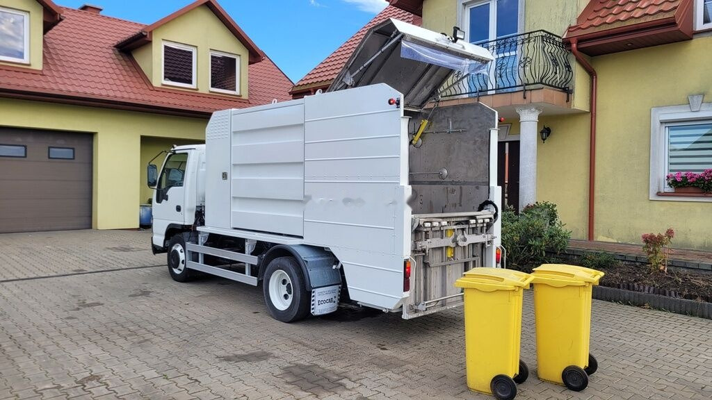 Isuzu NQR75 Container washer laveuse lavacassonetti myjka - Atkritumu vedējs: foto 2 Isuzu NQR75 Container washer laveuse lavacassonetti myjka - Atkritumu vedējs: foto 2