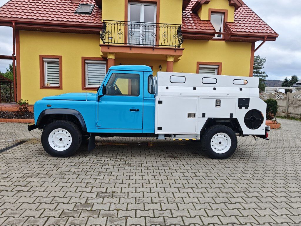 Land Rover Defender 130 RIVARD Premium - Asenizācijas mašīna: foto 3 Land Rover Defender 130 RIVARD Premium - Asenizācijas mašīna: foto 3