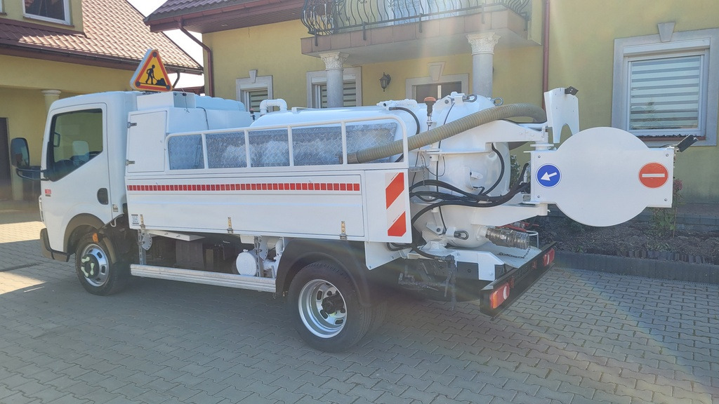 Renault Maxity 140dxi Kanalreiniger COMBI CLEANER VAACUM Hydrocureur - Asenizācijas mašīna: foto 5 Renault Maxity 140dxi Kanalreiniger COMBI CLEANER VAACUM Hydrocureur - Asenizācijas mašīna: foto 5