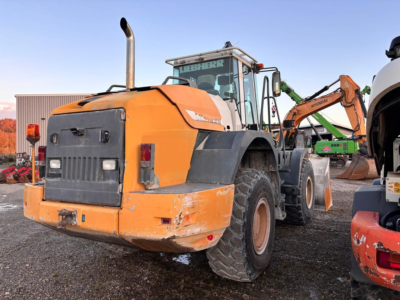 Liebherr L544 - Riteņu iekrāvējs: foto 3 Liebherr L544 - Riteņu iekrāvējs: foto 3