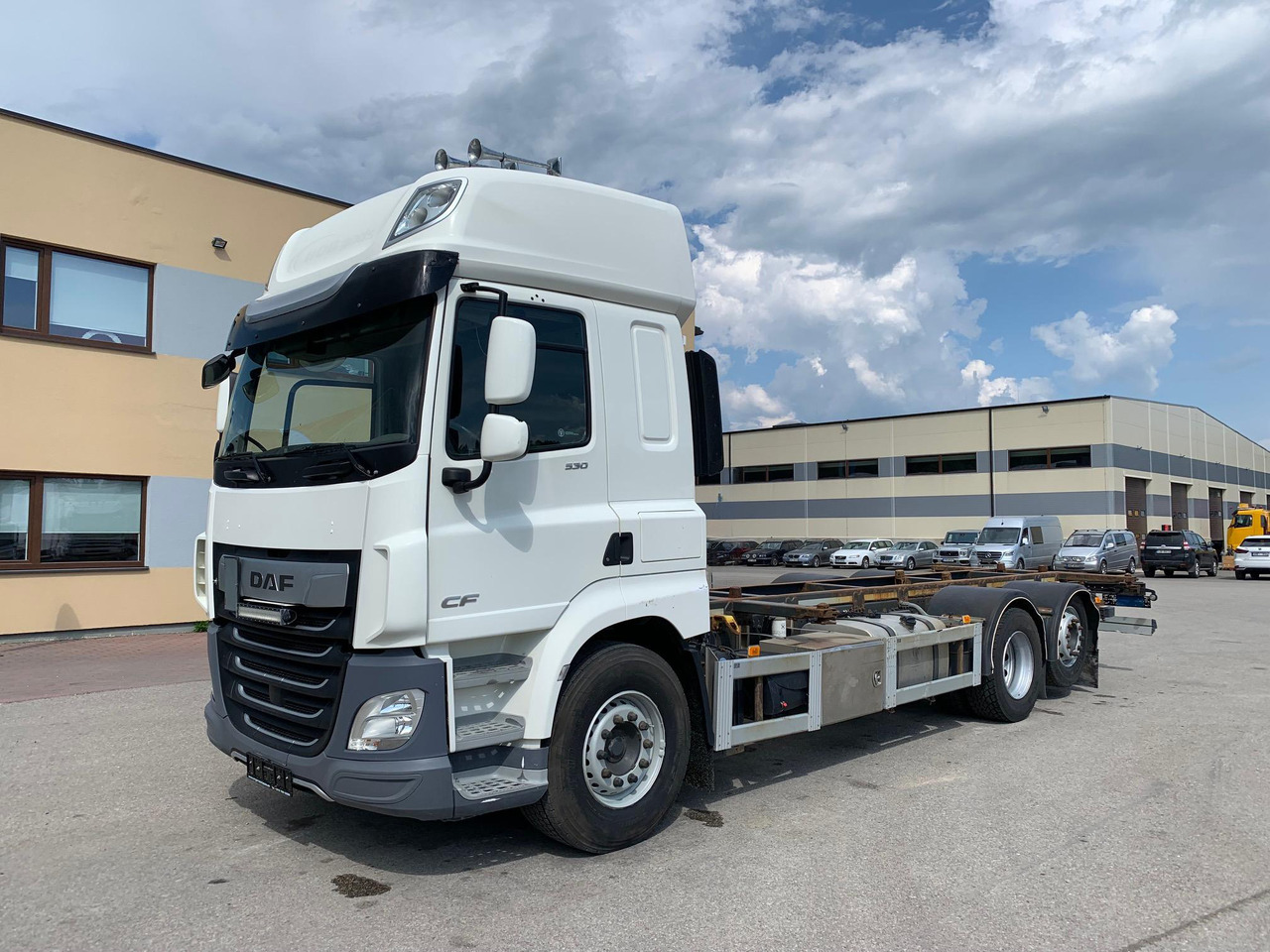 DAF CF 530 - Šasija kravas automašīna: foto 3 DAF CF 530 - Šasija kravas automašīna: foto 3