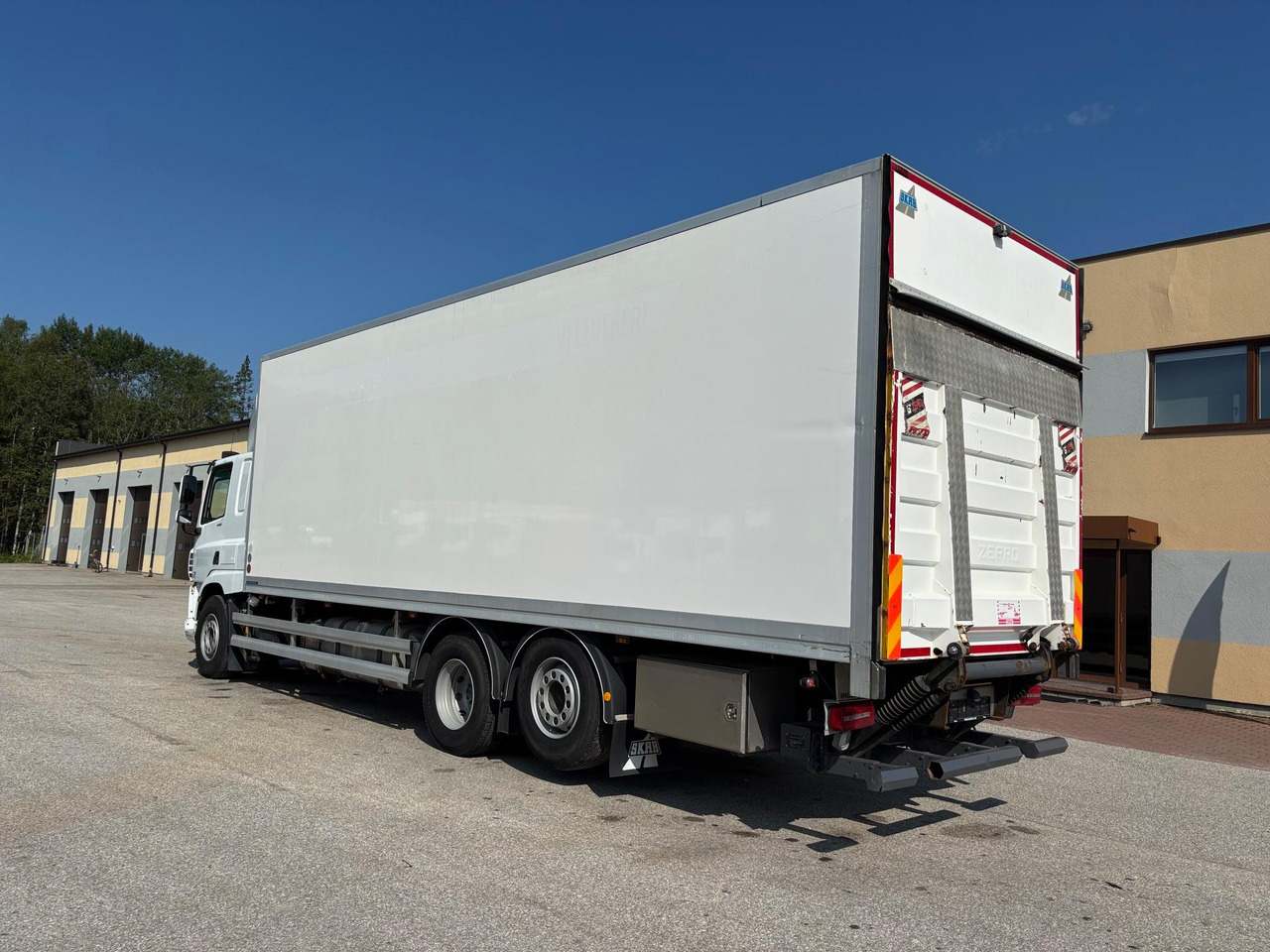 DAF CF440 - Kravas automašīna refrižerators: foto 5 DAF CF440 - Kravas automašīna refrižerators: foto 5