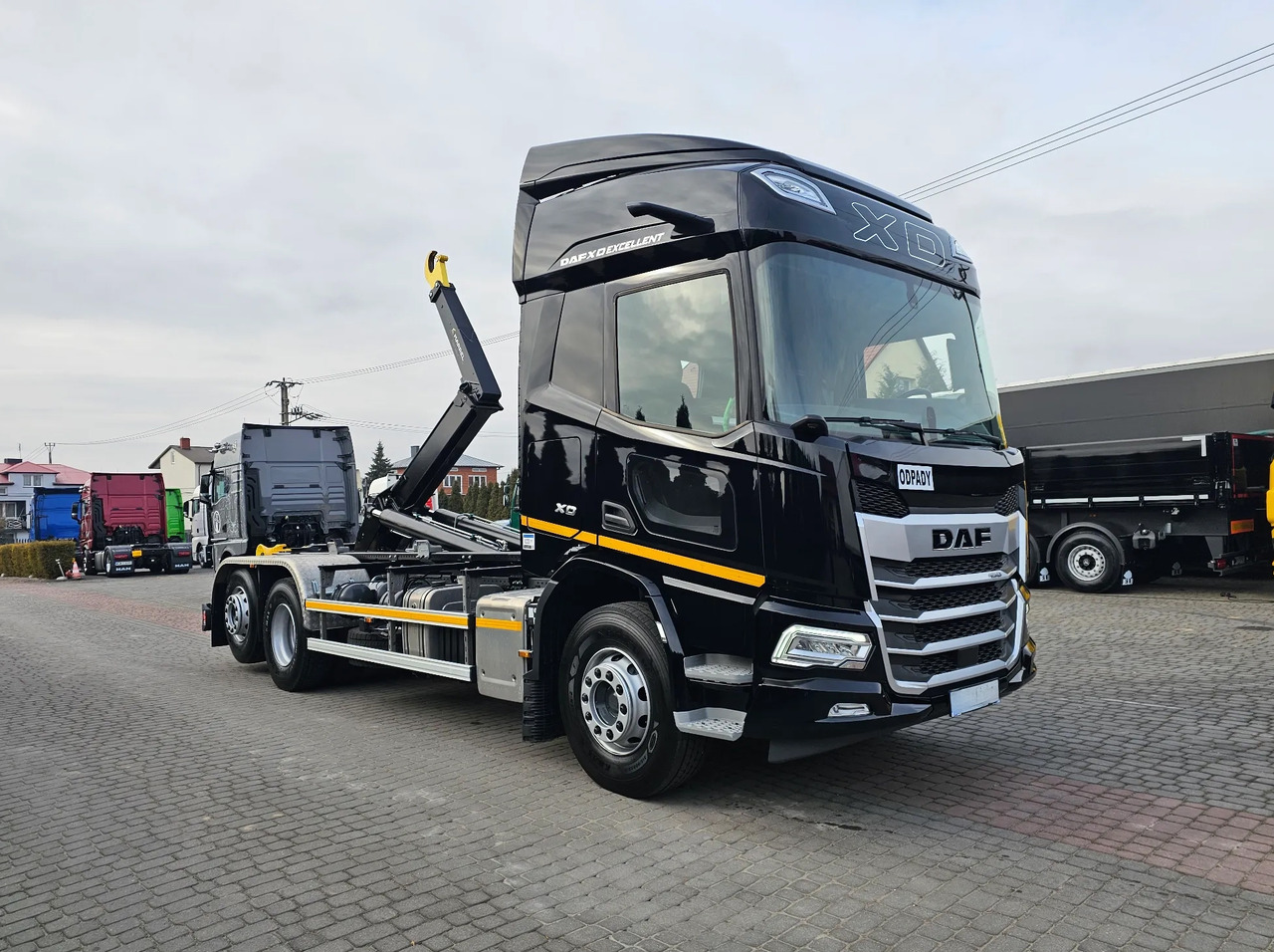 DAF XD 450 - Pacēlājs ar āķi: foto 2 DAF XD 450 - Pacēlājs ar āķi: foto 2