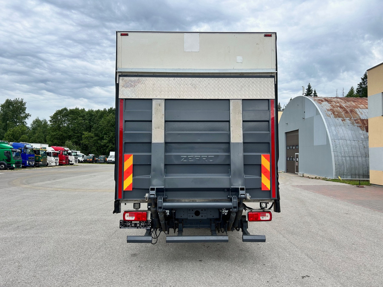 DAF XF510 - Kravas automašīna refrižerators: foto 5 DAF XF510 - Kravas automašīna refrižerators: foto 5