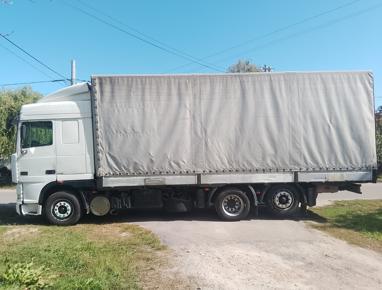 DAF XF95.430 - Kravas automašīna ar tentu: foto 5 DAF XF95.430 - Kravas automašīna ar tentu: foto 5