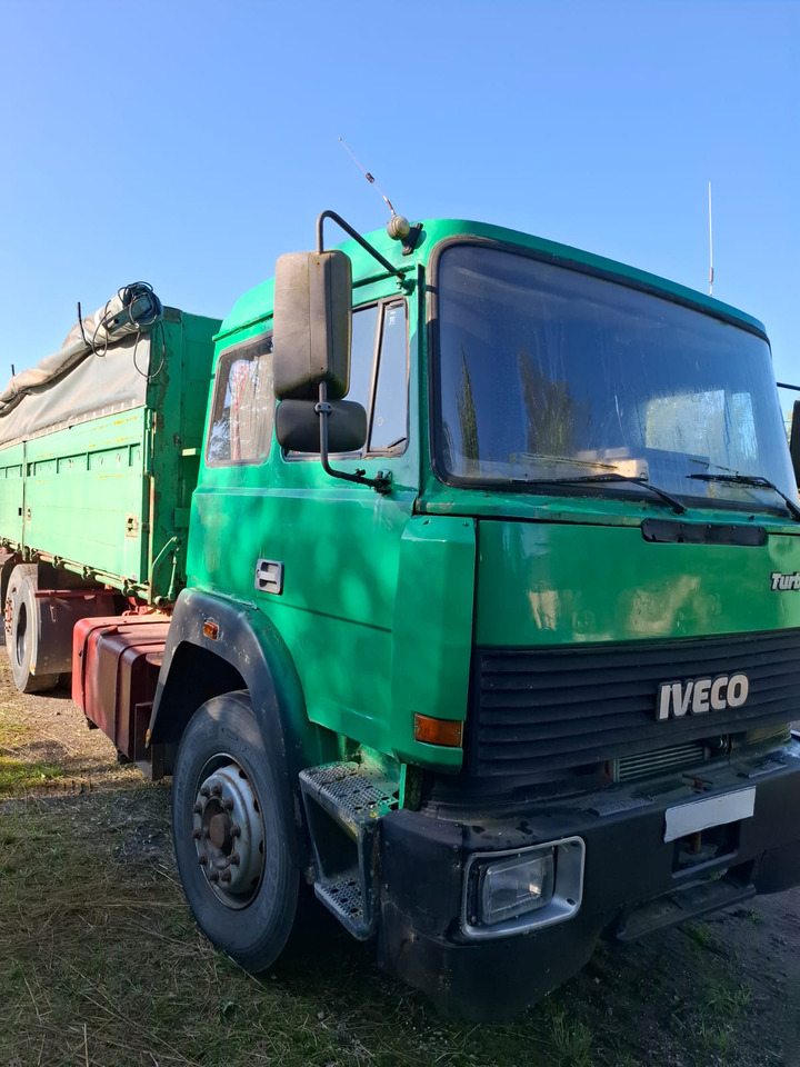IVECO Turbostar - Kravas automašīna pašizgāzējs: foto 1 IVECO Turbostar - Kravas automašīna pašizgāzējs: foto 1