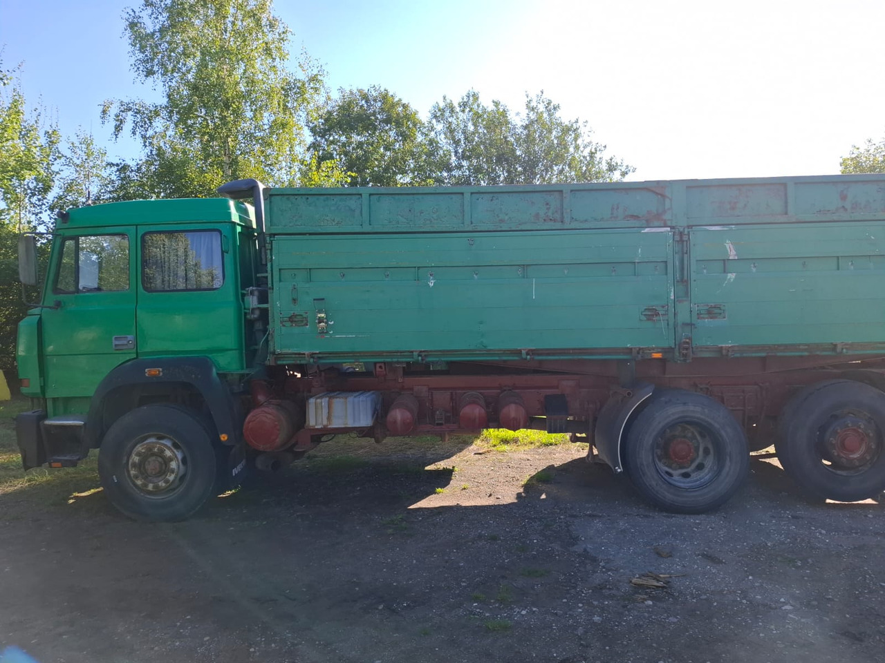 IVECO Turbostar - Kravas automašīna pašizgāzējs: foto 4 IVECO Turbostar - Kravas automašīna pašizgāzējs: foto 4