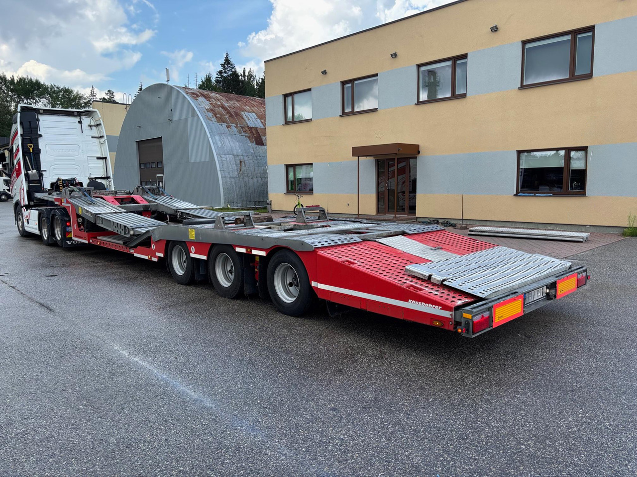 KÄSSBOHRER - Puspiekabe autovedējs: foto 1 KÄSSBOHRER - Puspiekabe autovedējs: foto 1