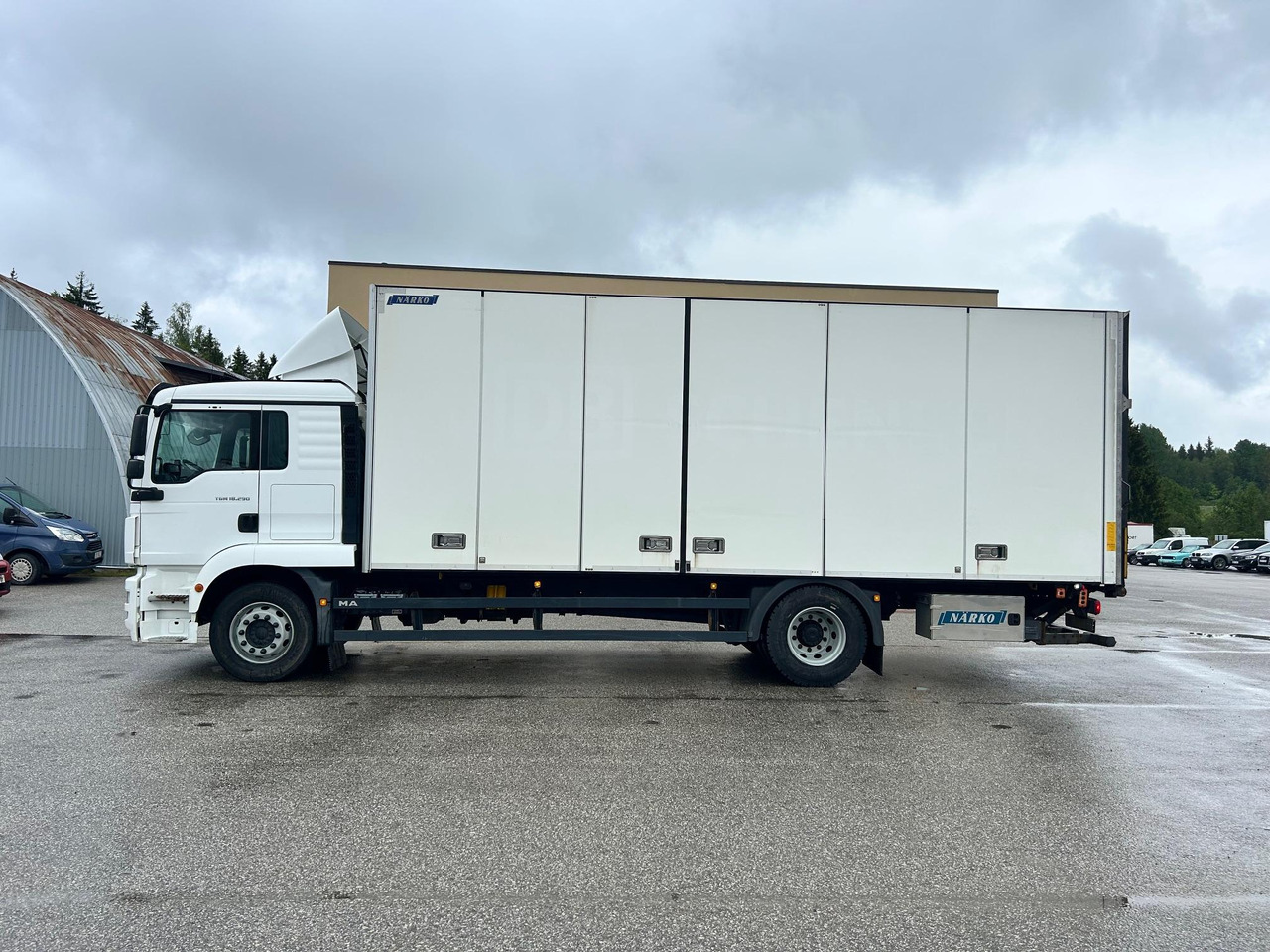 Kravas automašīna ar slēgto virsbūvi MAN TGM 18.290: foto 6