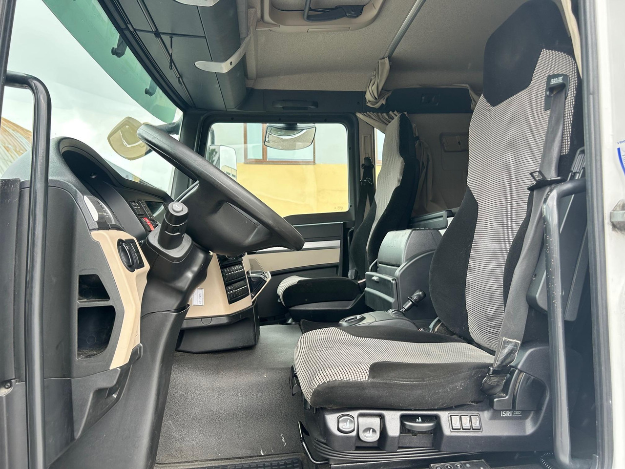 Kravas automašīna ar slēgto virsbūvi MAN TGM 18.290: foto 17