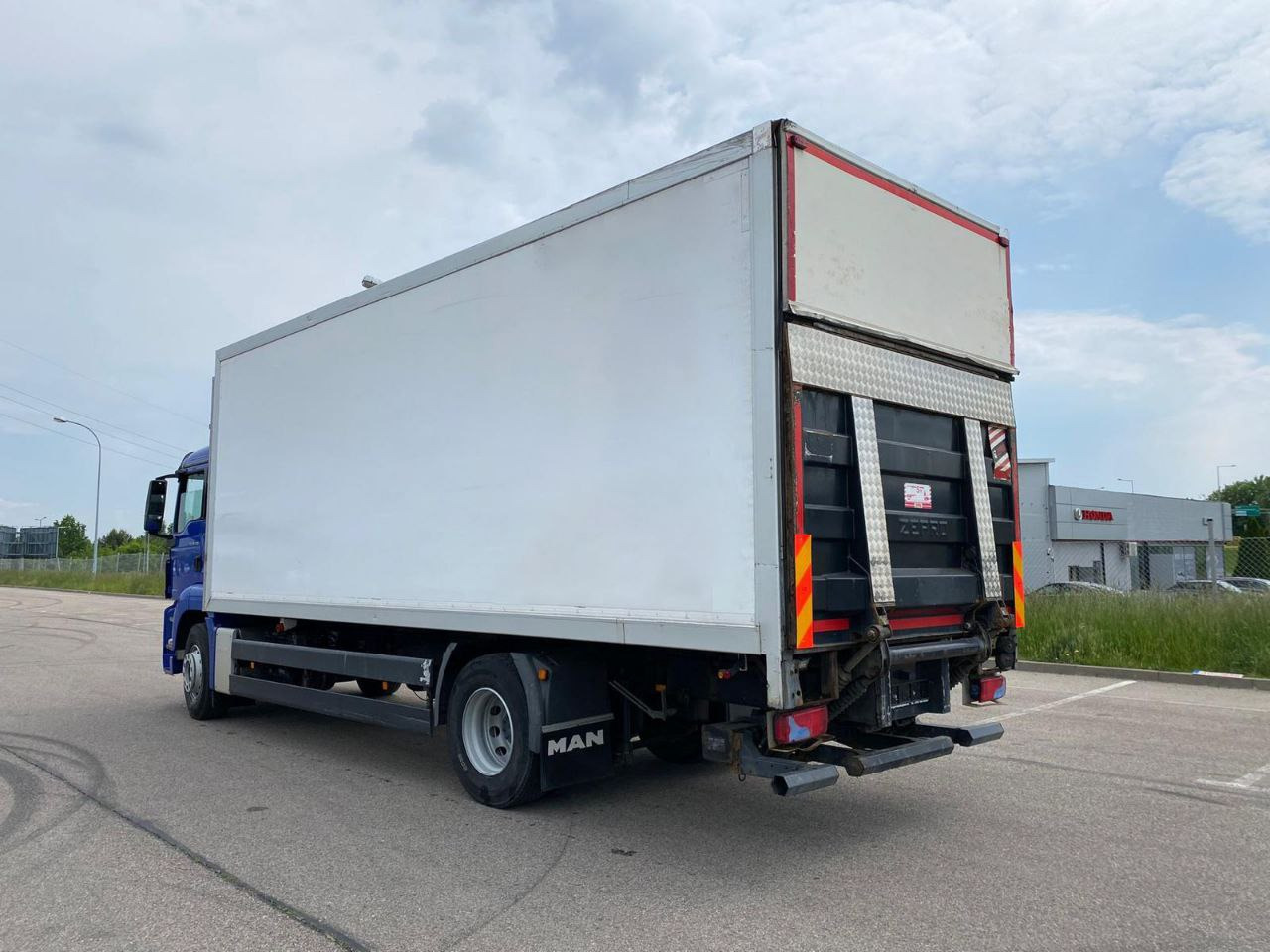 MAN TGS18.320 - Kravas automašīna refrižerators: foto 4 MAN TGS18.320 - Kravas automašīna refrižerators: foto 4