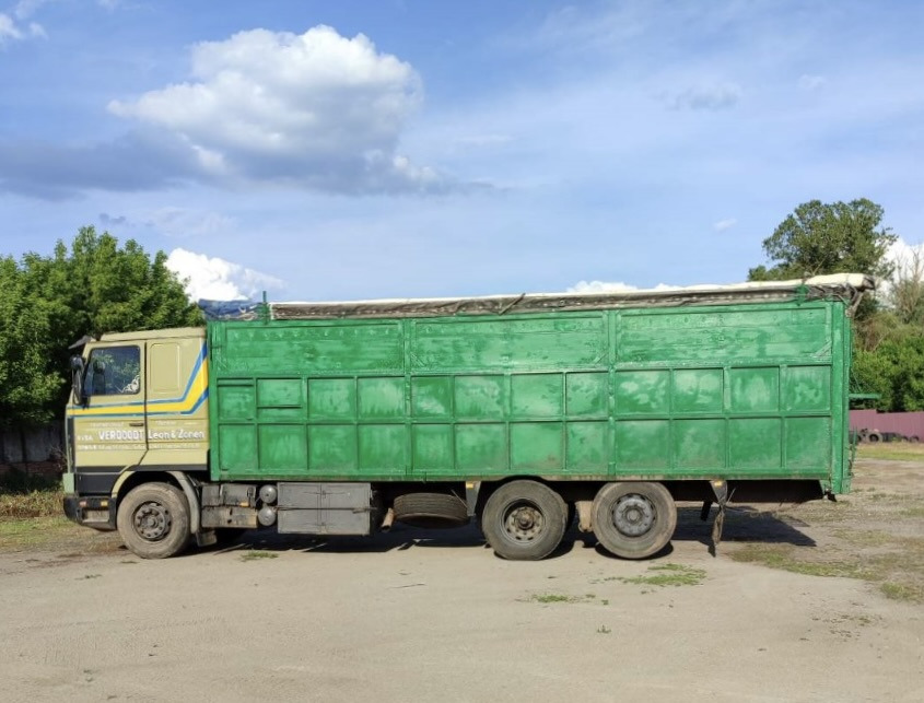 SCANIA 113.360 - Bortu kravas automašīna/ Platforma: foto 4 SCANIA 113.360 - Bortu kravas automašīna/ Platforma: foto 4