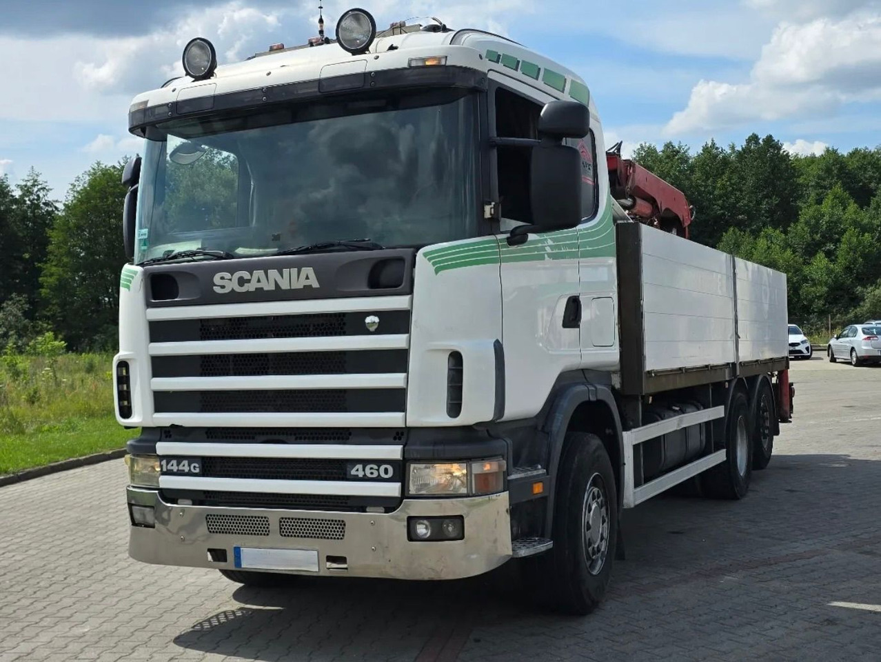 SCANIA 144.460 - Bortu kravas automašīna/ Platforma, Kravas auto ar manipulatoru: foto 2 SCANIA 144.460 - Bortu kravas automašīna/ Platforma, Kravas auto ar manipulatoru: foto 2