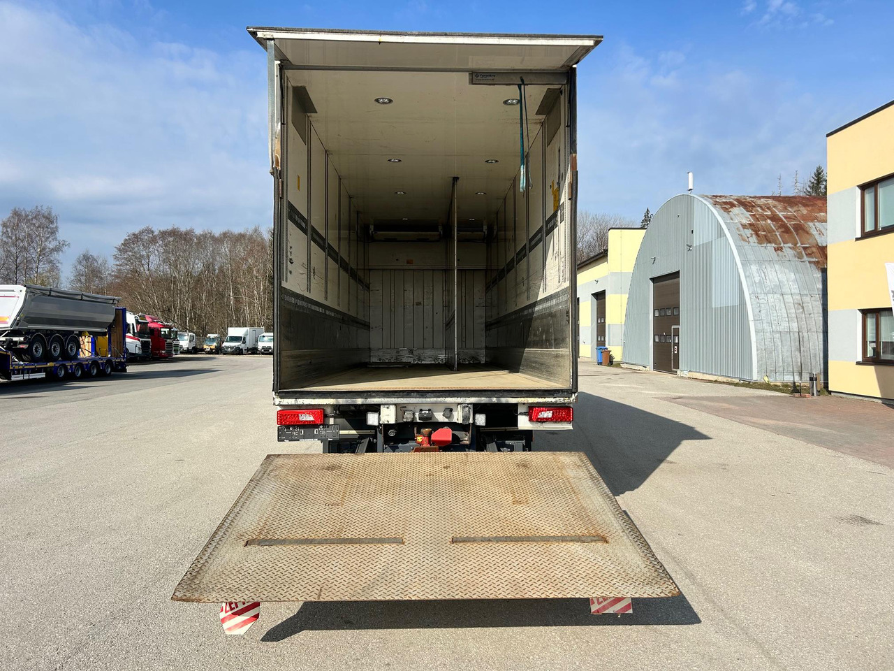 SCANIA G490 - Kravas automašīna refrižerators: foto 4 SCANIA G490 - Kravas automašīna refrižerators: foto 4