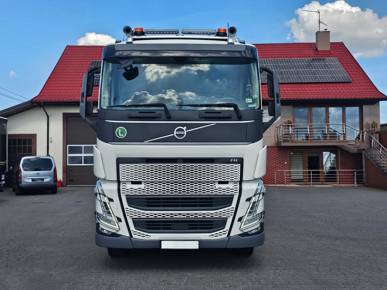VOLVO FH500 - Pacēlājs ar āķi: foto 2 VOLVO FH500 - Pacēlājs ar āķi: foto 2
