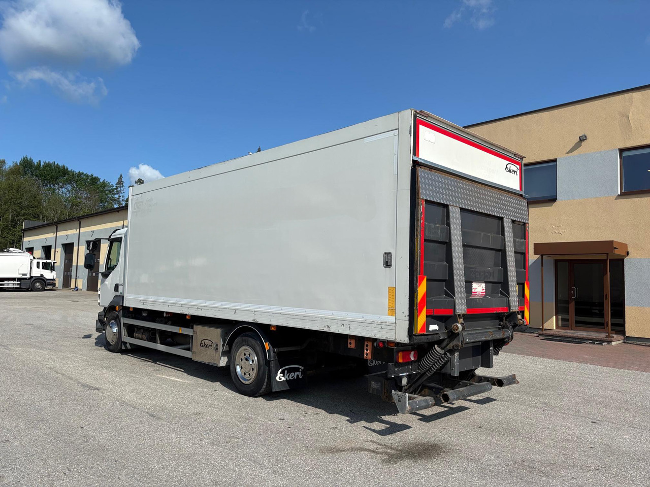 VOLVO FL240 - Kravas automašīna refrižerators: foto 5 VOLVO FL240 - Kravas automašīna refrižerators: foto 5