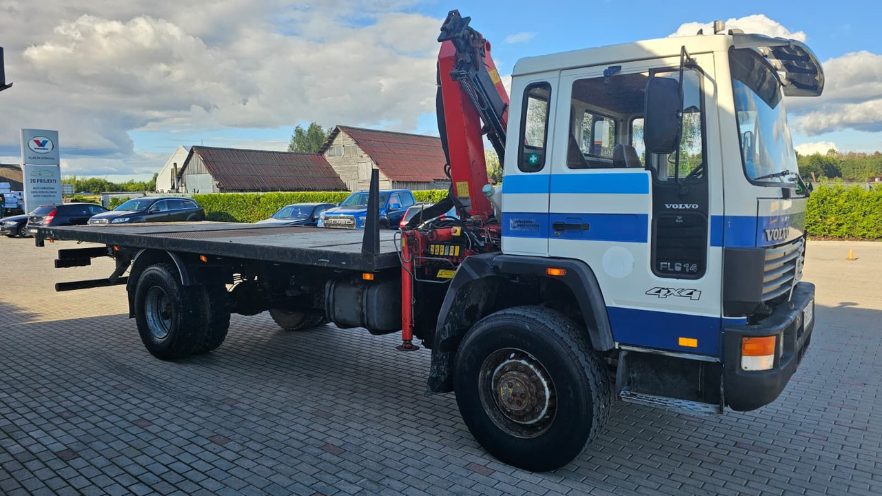 VOLVO FL614 - Bortu kravas automašīna/ Platforma, Kravas auto ar manipulatoru: foto 3 VOLVO FL614 - Bortu kravas automašīna/ Platforma, Kravas auto ar manipulatoru: foto 3