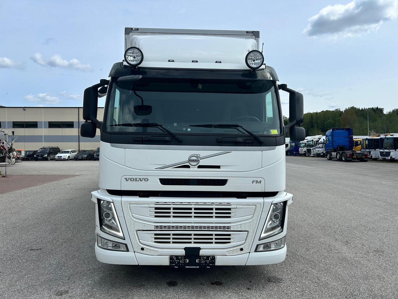 VOLVO FM330 - Kravas automašīna refrižerators: foto 3 VOLVO FM330 - Kravas automašīna refrižerators: foto 3