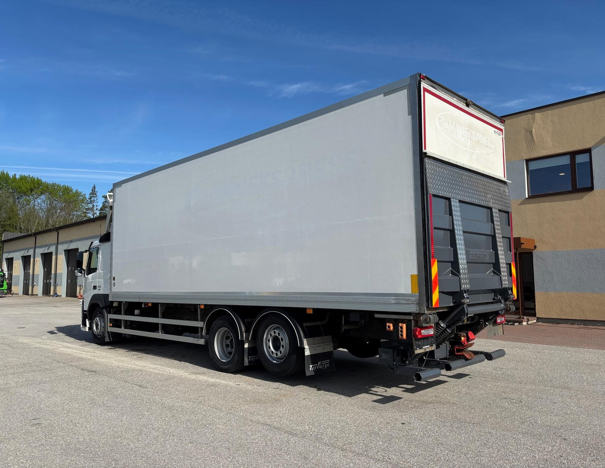 VOLVO FM460 - Kravas automašīna refrižerators: foto 5 VOLVO FM460 - Kravas automašīna refrižerators: foto 5