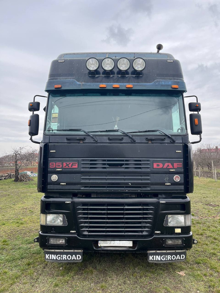 DAF 95XF480 - Vilcējs: foto 2 DAF 95XF480 - Vilcējs: foto 2