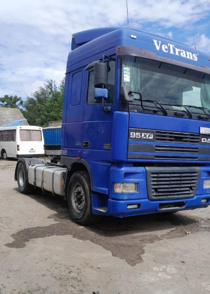 DAF XF 95.380 - Vilcējs: foto 1 DAF XF 95.380 - Vilcējs: foto 1